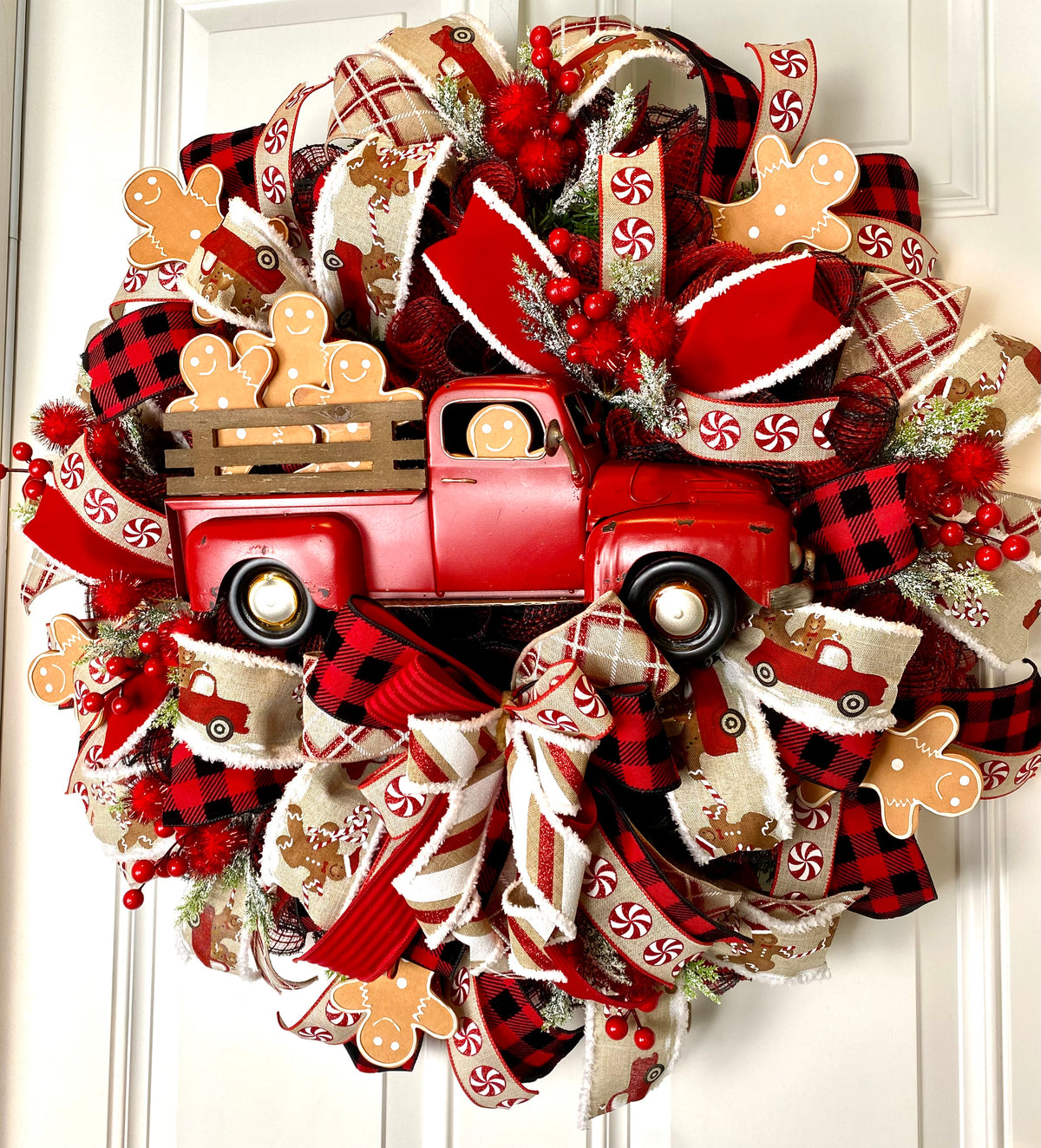 Red Truck Gingerbread Wreath, Rustic Christmas Decor, Front Porch Decoration