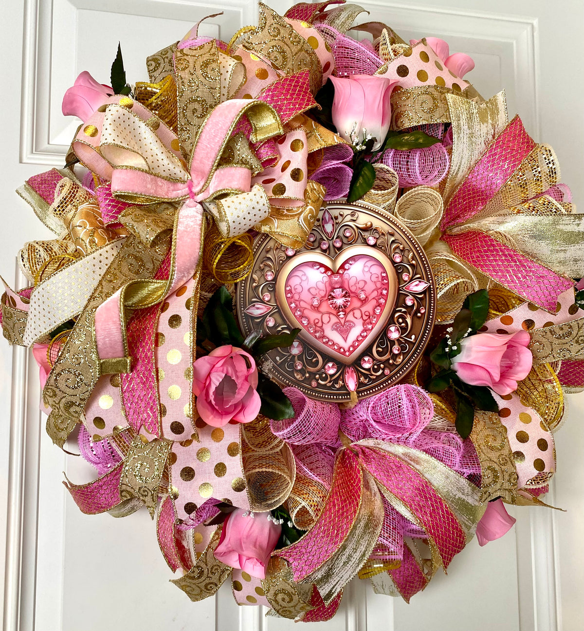 Elegant Pink & Gold Valentine Wreath