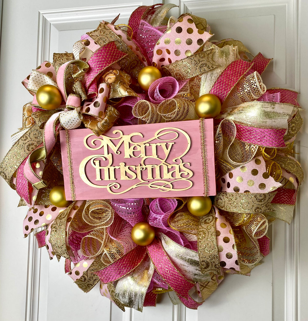 Elegant Pink & Gold Christmas Wreath