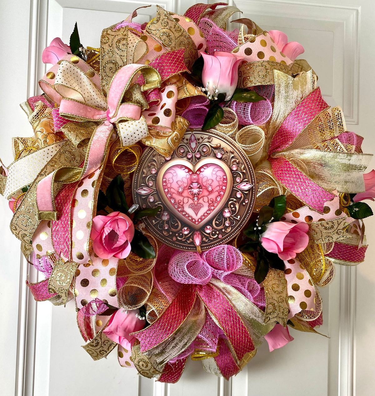 Elegant Pink & Gold Valentine Wreath