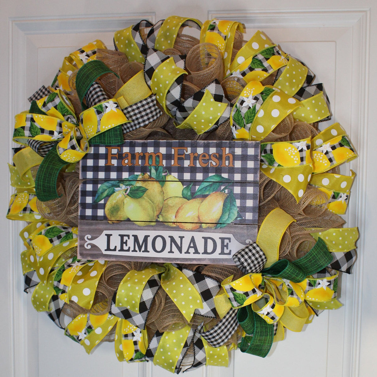 Lemon Wreath: Farmhouse Summer Lemonade Door Decor