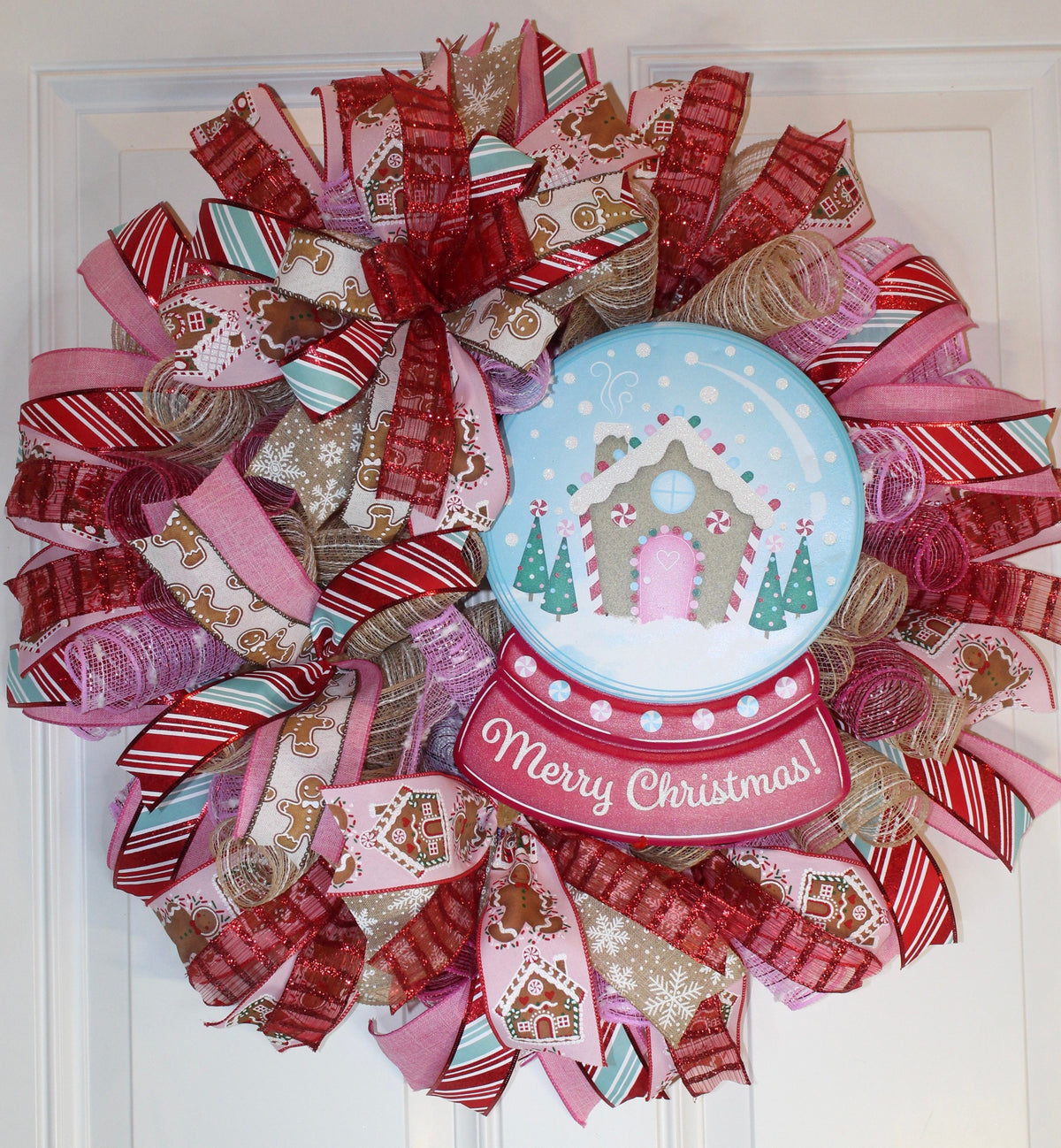 Gingerbread Snow Globe Christmas Wreath
