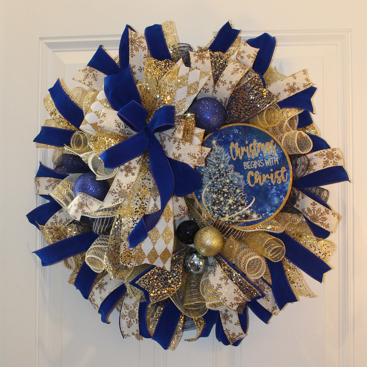 Elegant Blue and Gold Wreath Christmas Wreath