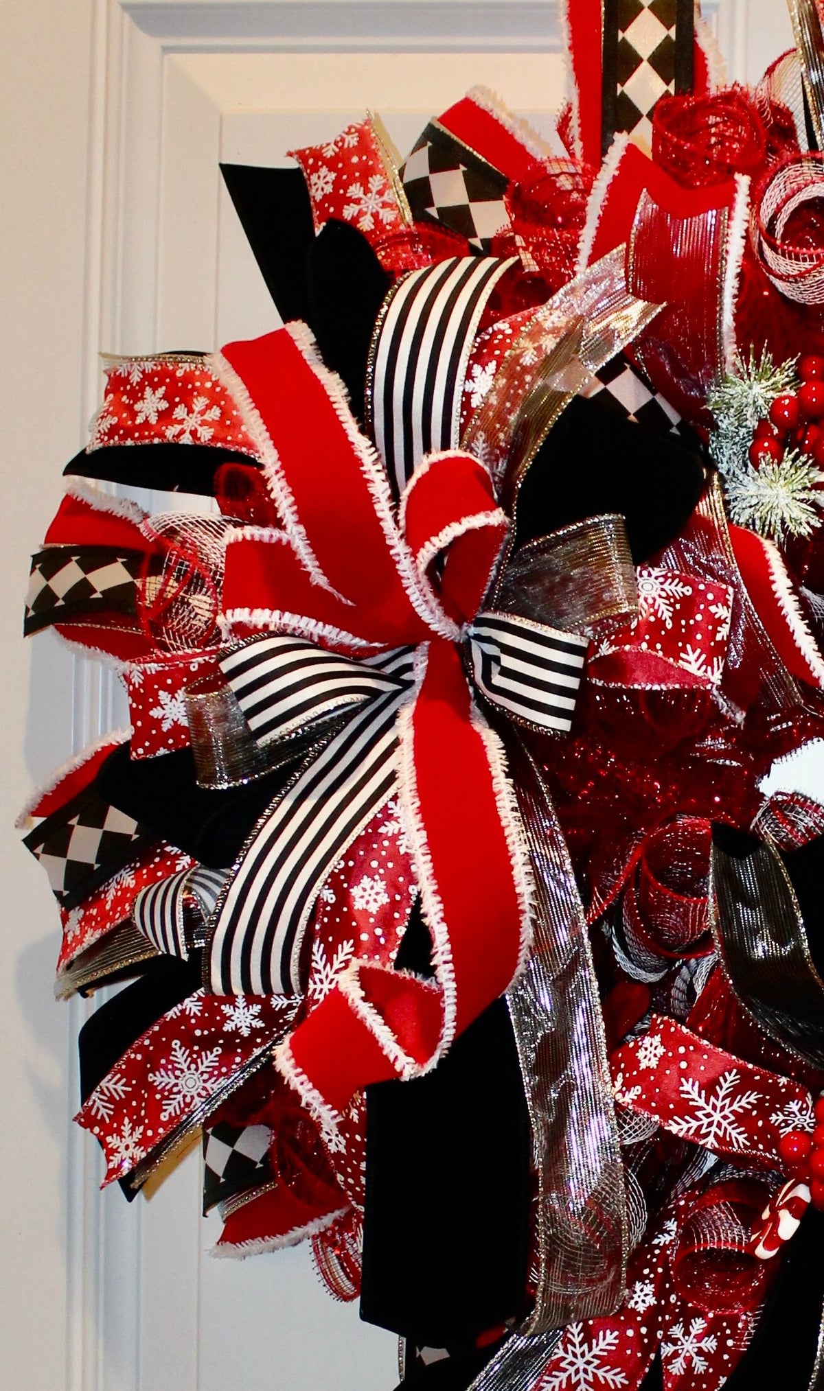 Red and Black Harlequin Christmas Wreath: Cardinal Holiday Decor