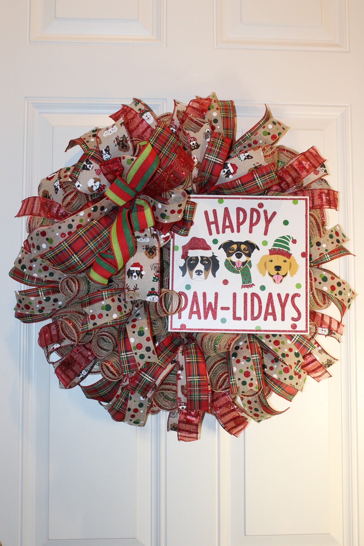 Dog Lover Christmas Wreath / Happy Paw-lidays,