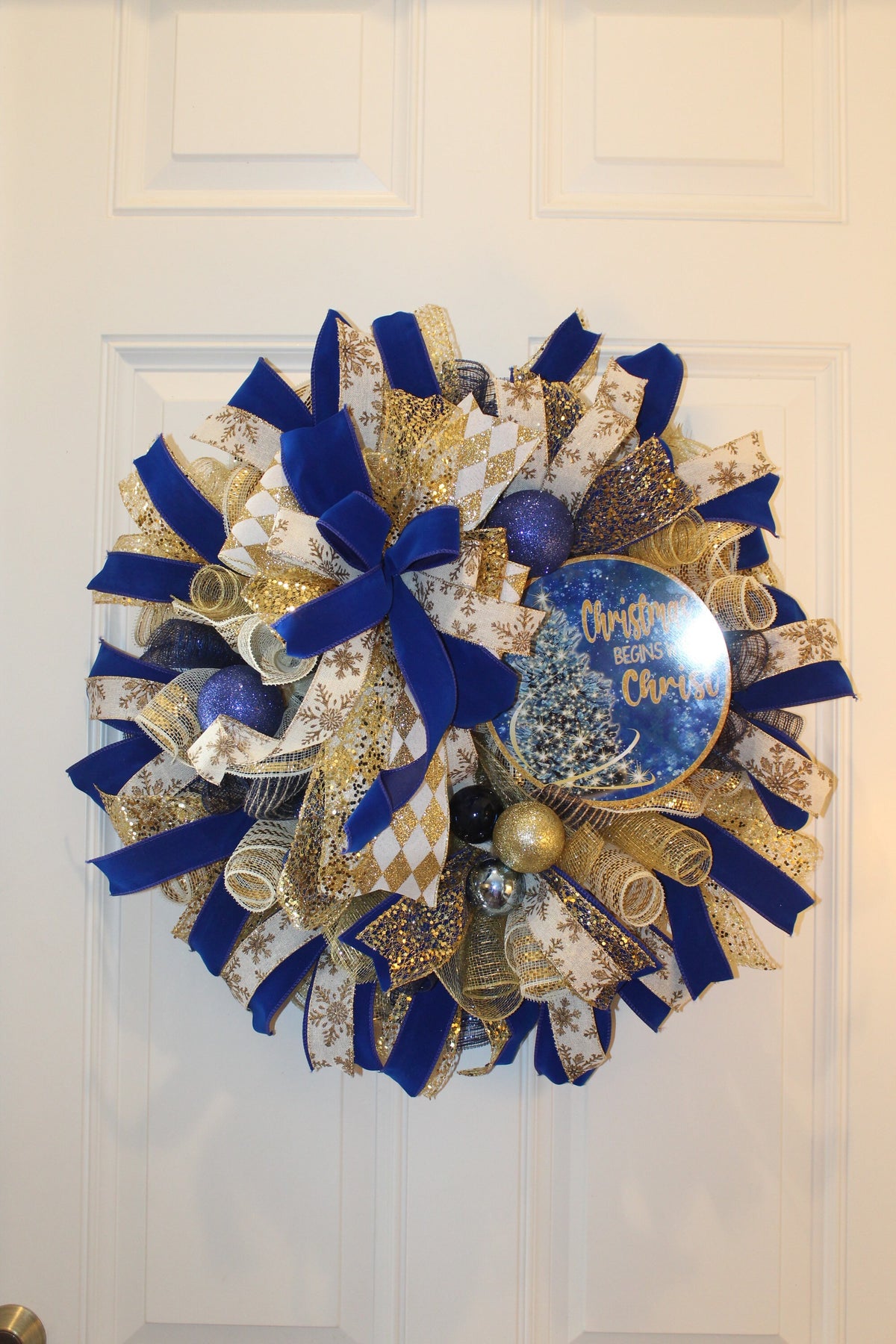 Elegant Blue and Gold Wreath Christmas Wreath