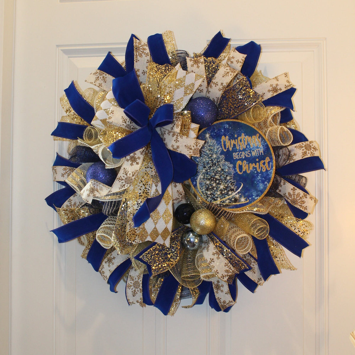 Elegant Blue and Gold Wreath Christmas Wreath