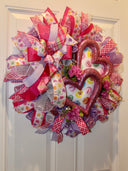 Candy Heart Valentine Wreath: Pastel Colors, Conversation Hearts
