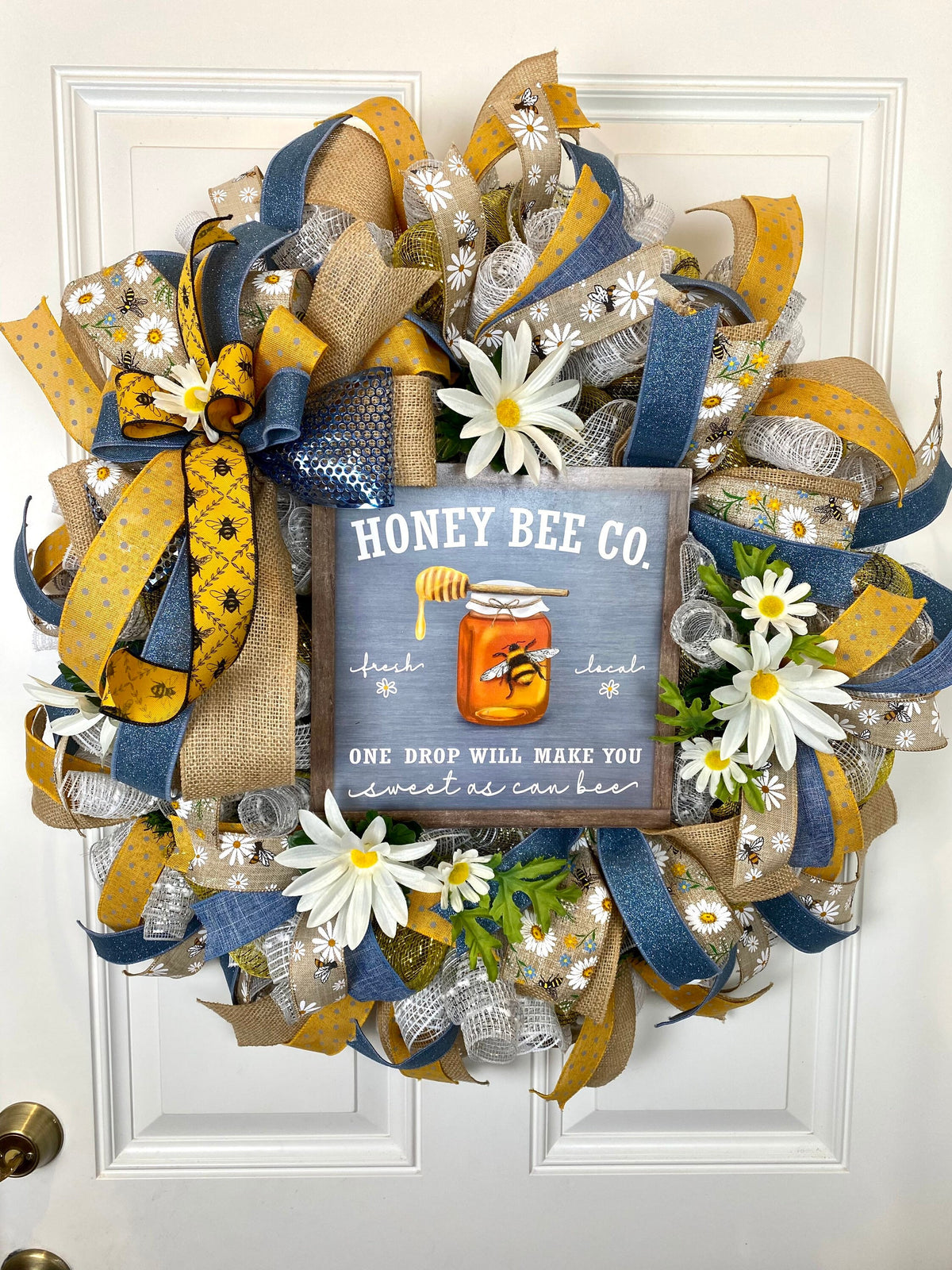 XL Everyday Honey Bee Wreath Front Door, Farmhouse All Seasons Wreath, Spring Wreath, Summer Deco Mesh