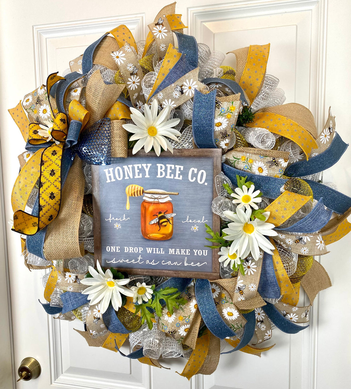 XL Everyday Honey Bee Wreath Front Door, Farmhouse All Seasons Wreath, Spring Wreath, Summer Deco Mesh
