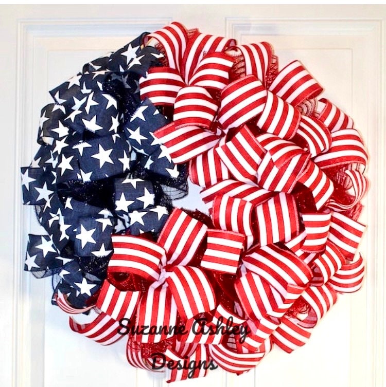 American Flag Wreath: Patriotic Stars & Stripes Decor