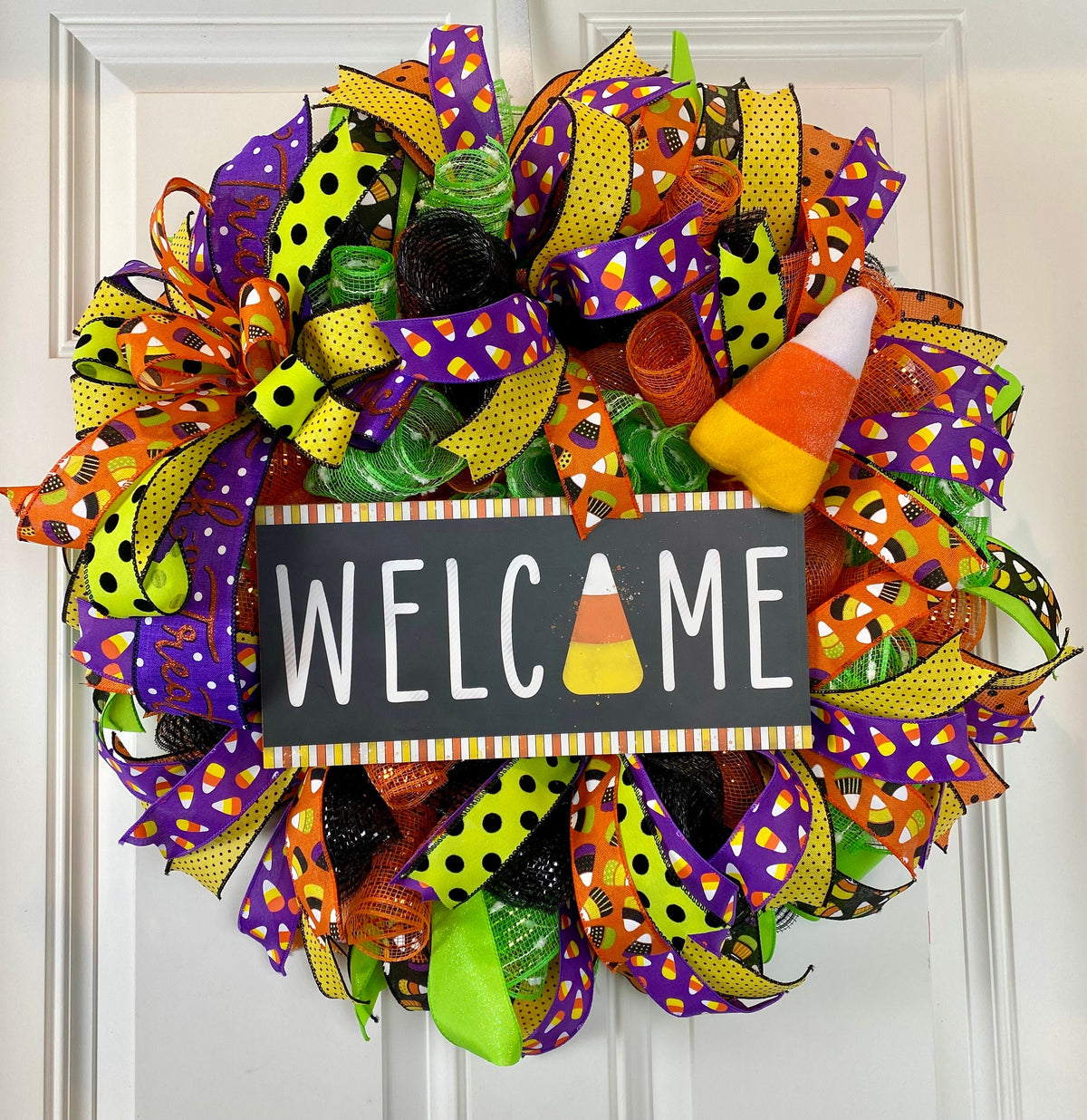 Candy Corn Halloween Wreath: Cheerful Fall Door Decor