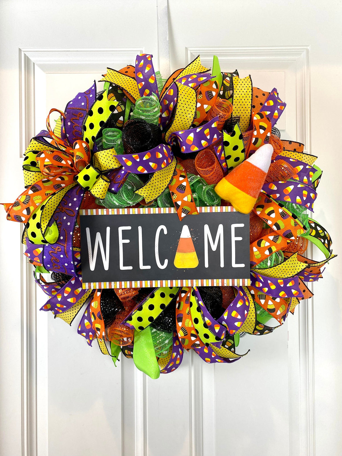 Candy Corn Halloween Wreath: Cheerful Fall Door Decor