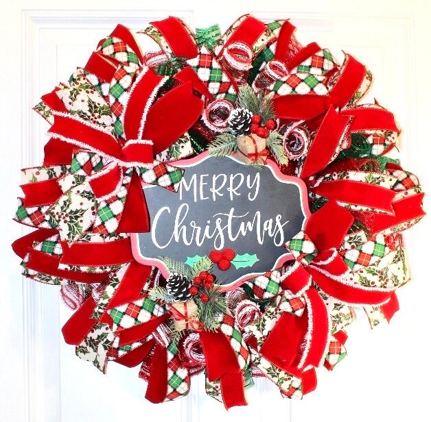 Christmas Wreath, Traditional holiday decor, Red Green Wreath, Holiday Porch Decor, Holly Berry Wreath