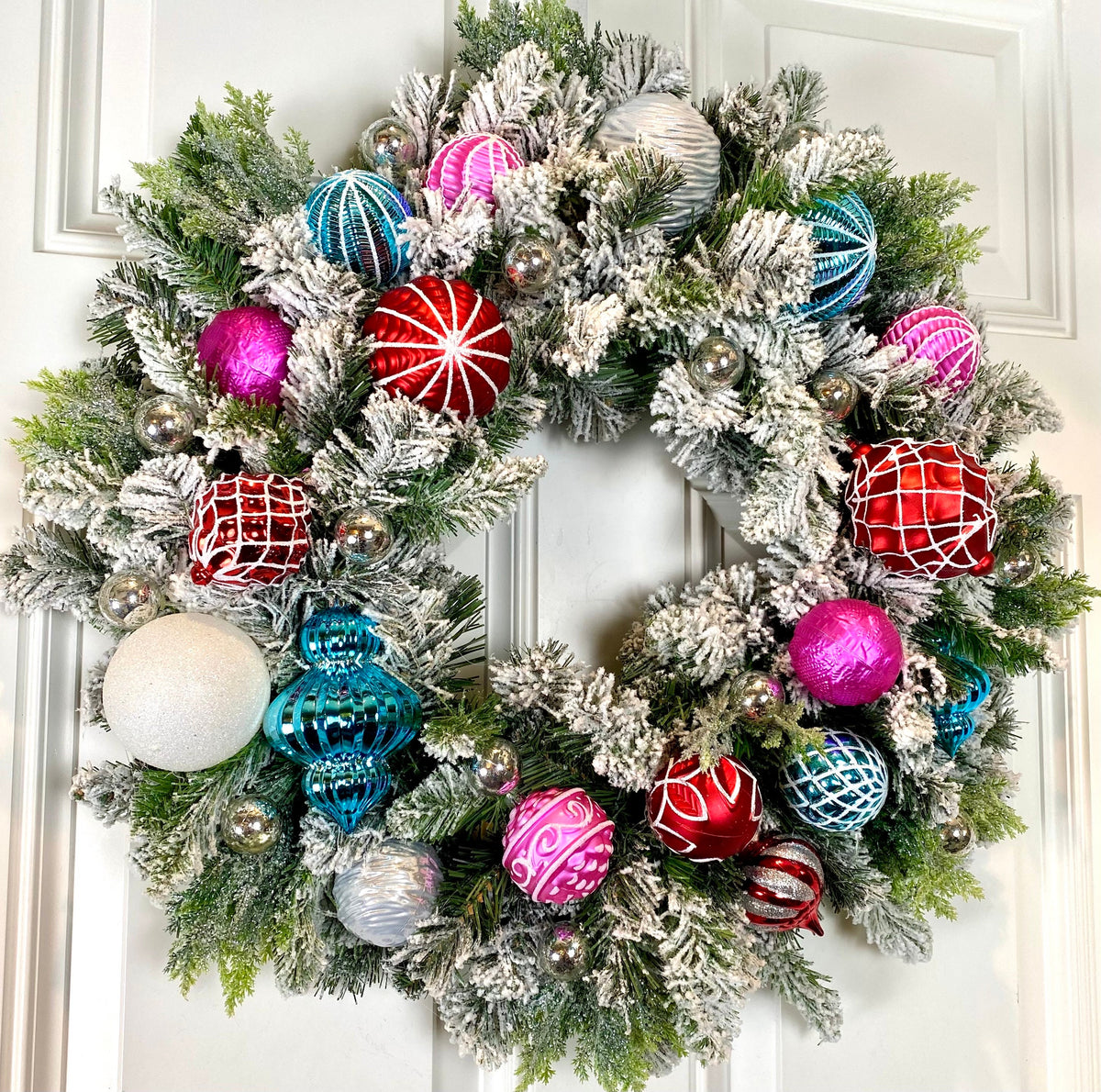 Lighted Candyland Christmas Ornament Wreath: Winter Porch Decor