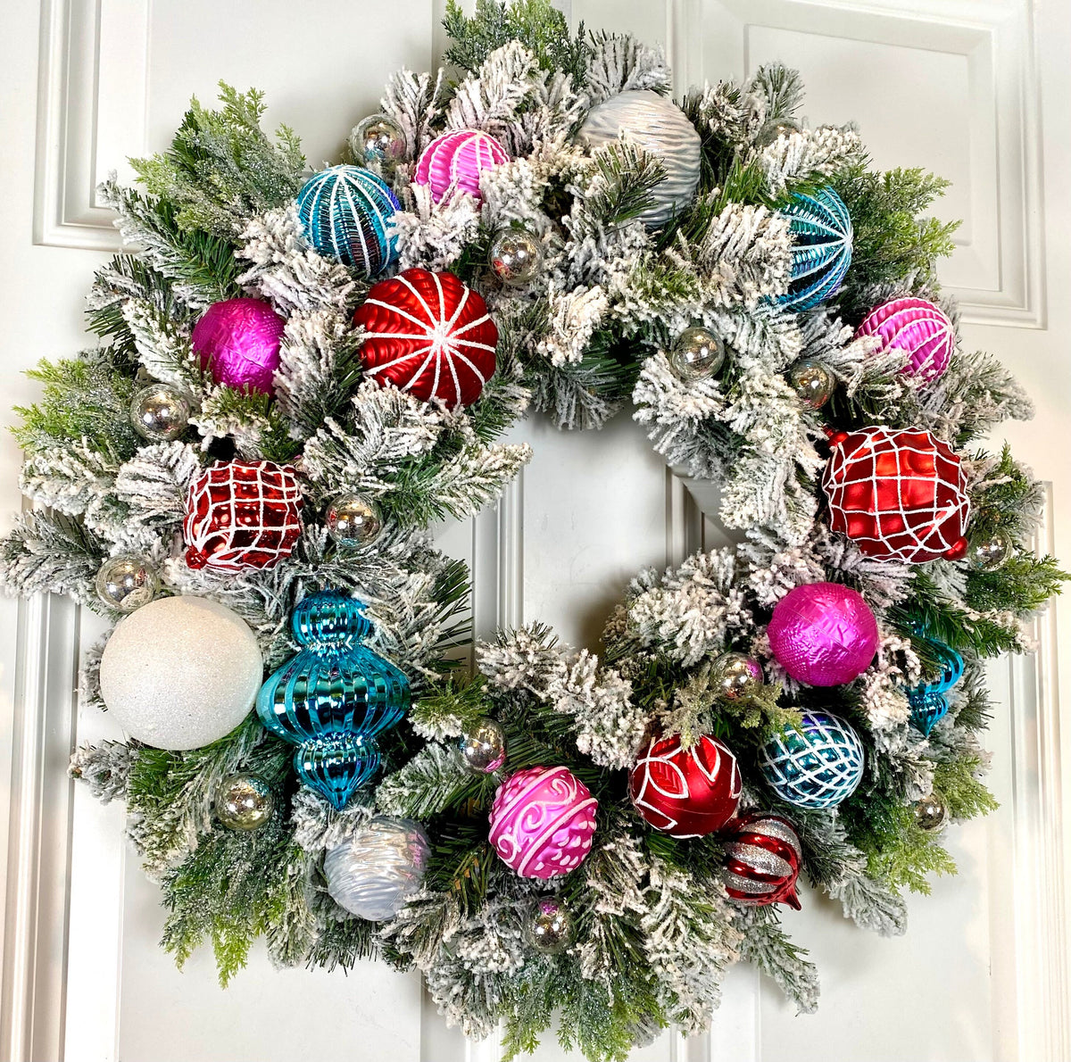 Lighted Candyland Christmas Ornament Wreath: Winter Porch Decor
