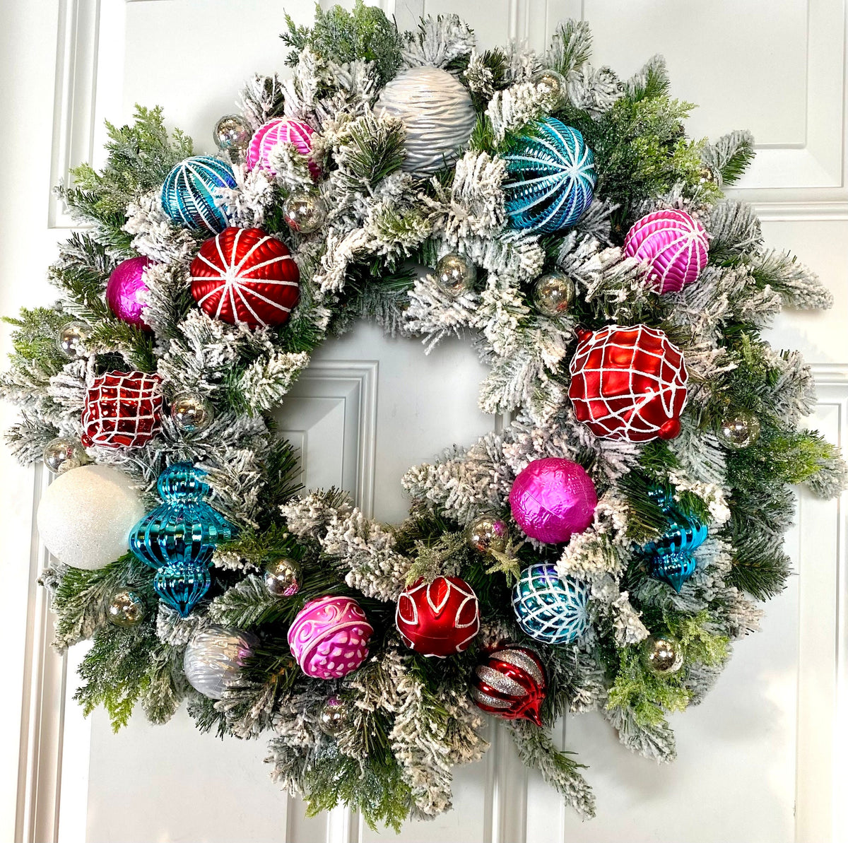 Lighted Candyland Christmas Ornament Wreath: Winter Porch Decor