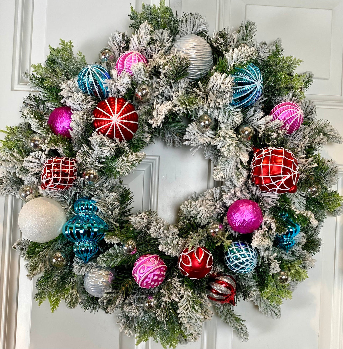 Lighted Candyland Christmas Ornament Wreath: Winter Porch Decor