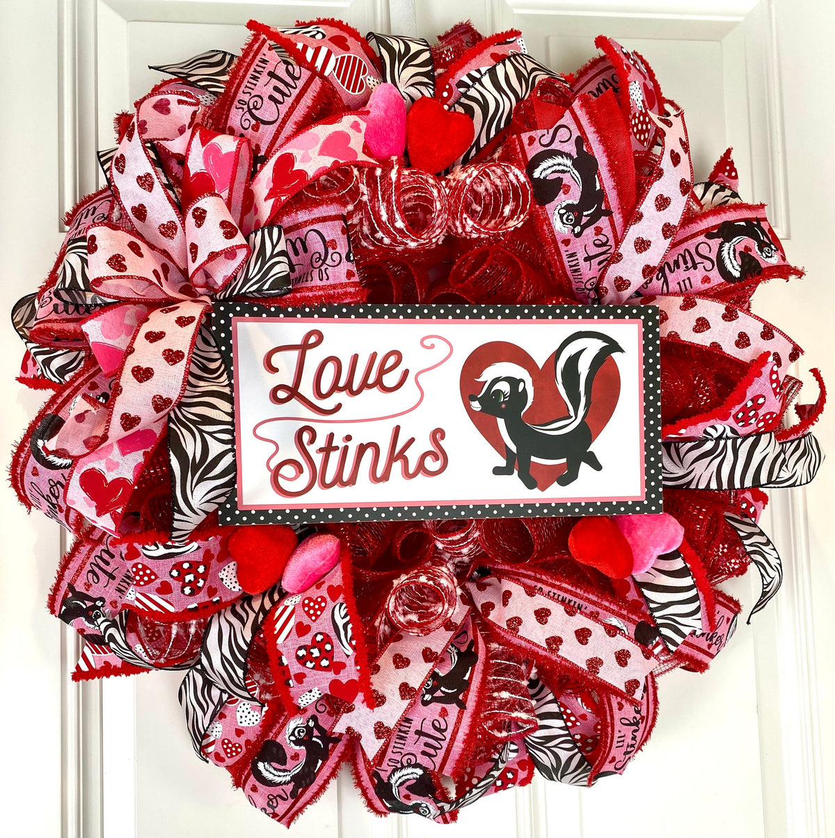 Love Stinks Valentine Wreath: Skunk & Velvet Heart Decor
