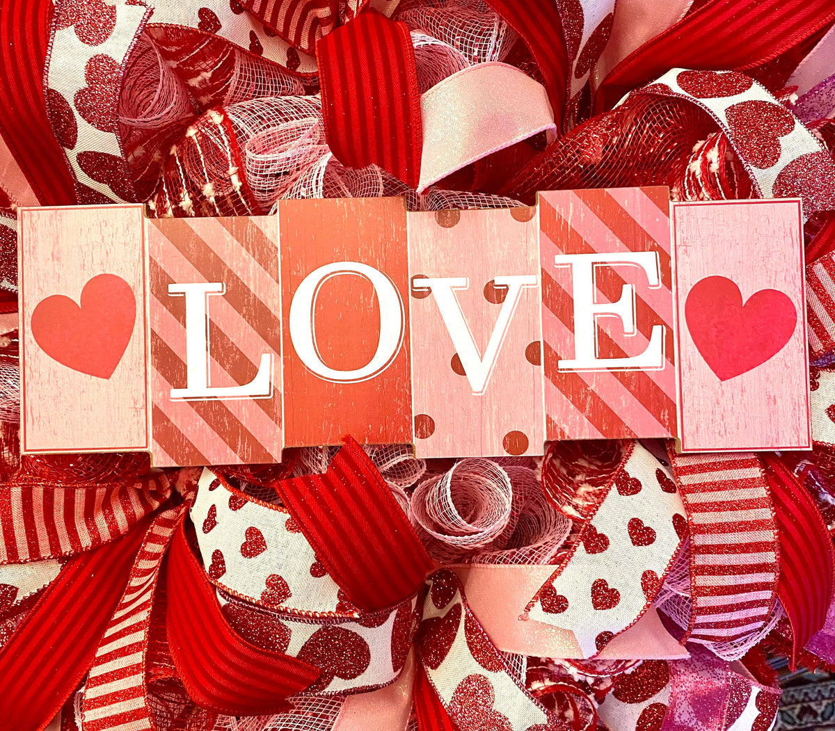 Elegant Valentine Wreath