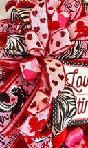 Love Stinks Valentine Wreath: Skunk & Velvet Heart Decor