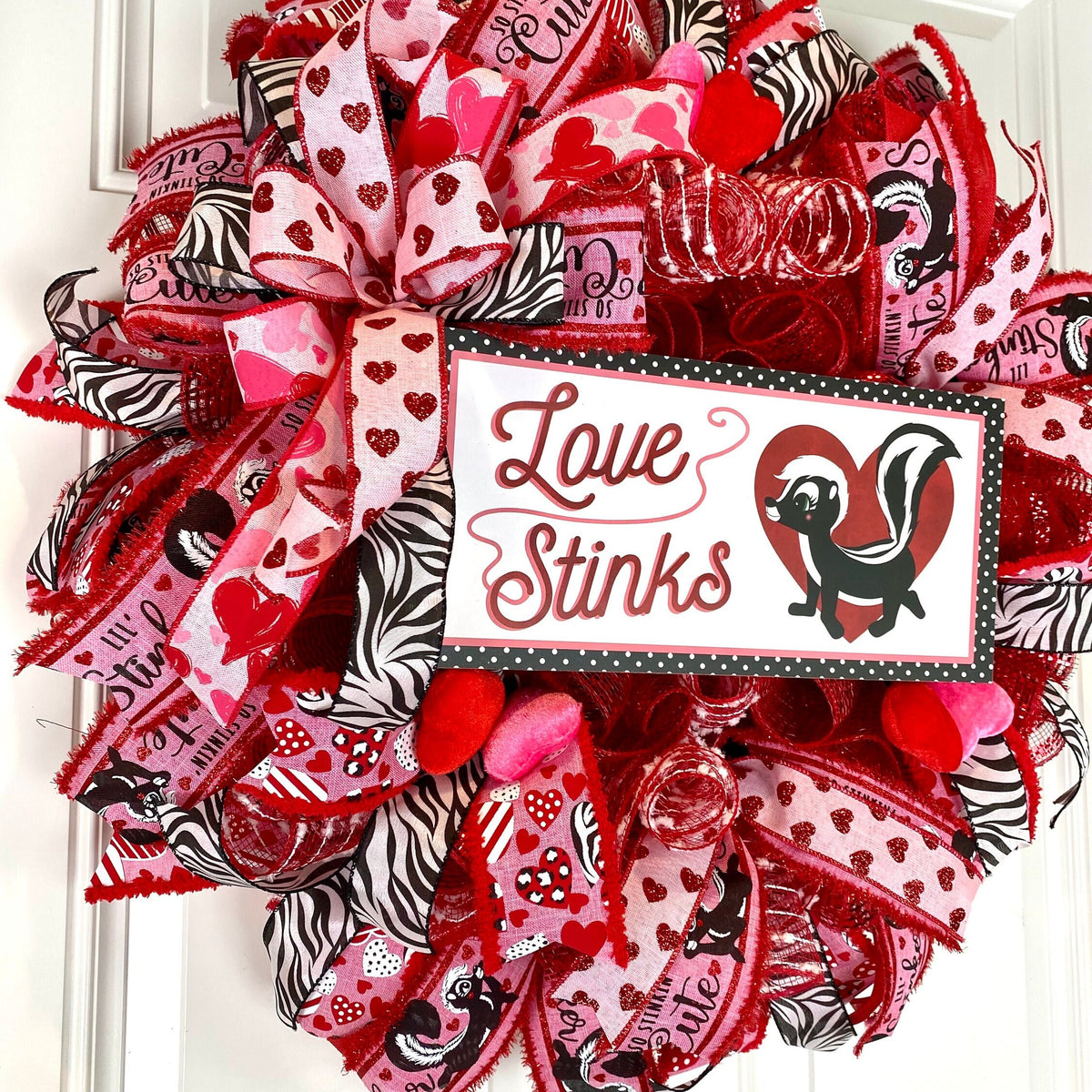 Love Stinks Valentine Wreath, Valentines Day Wreaths, Heart Wreath, Stinkin Cute, Love Stinks
