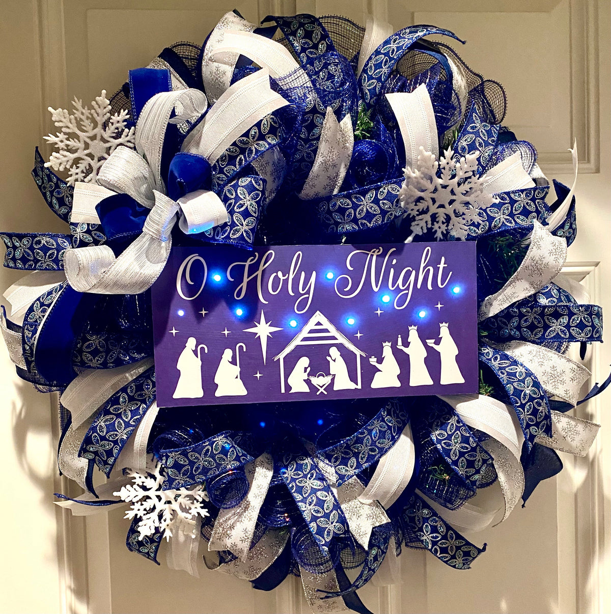 Christmas Wreath, Nativity, Manger Holy Night | Choose Pre-lit or Non-lit Option