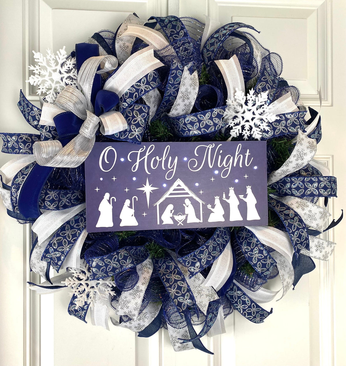 Christmas Wreath, Nativity, Manger Holy Night | Choose Pre-lit or Non-lit Option