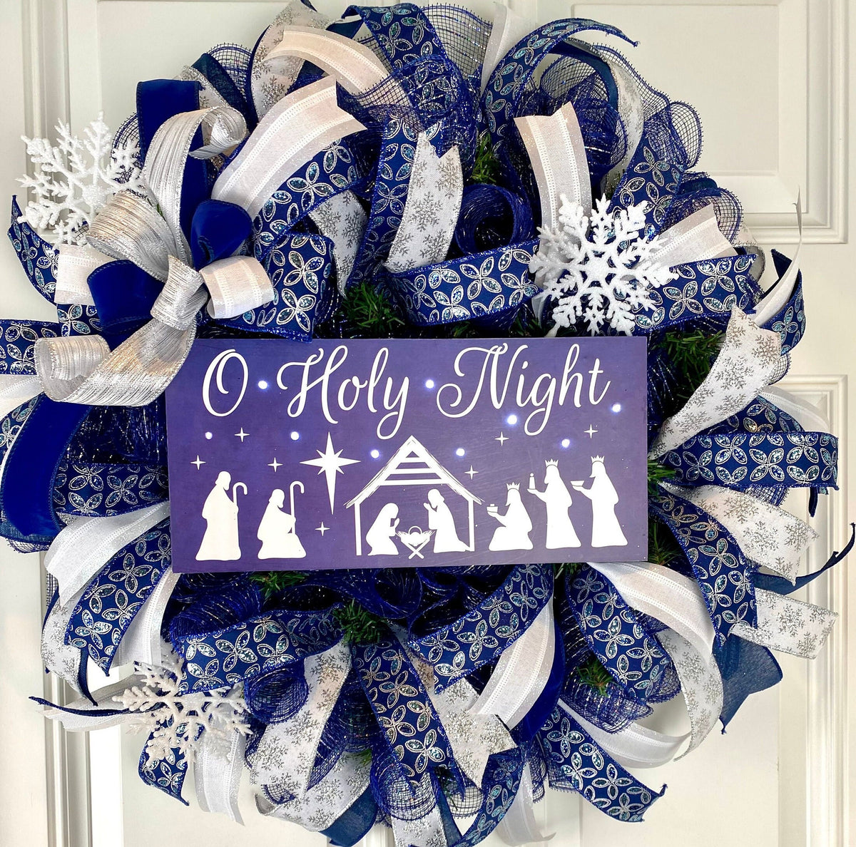 Christmas Wreath, Nativity, Manger Holy Night | Choose Pre-lit or Non-lit Option
