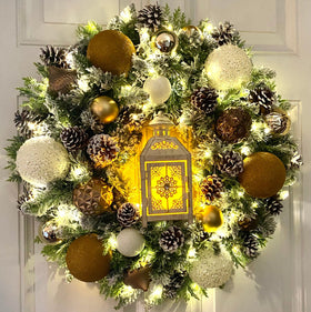 Lighted Christmas Lantern Wreath