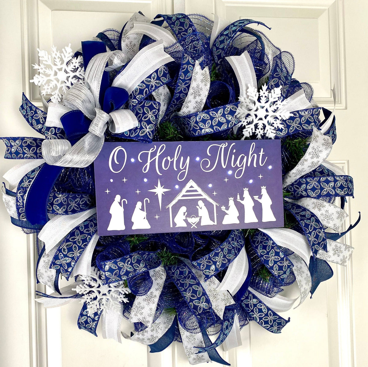 Christmas Wreath, Nativity, Manger Holy Night | Choose Pre-lit or Non-lit Option
