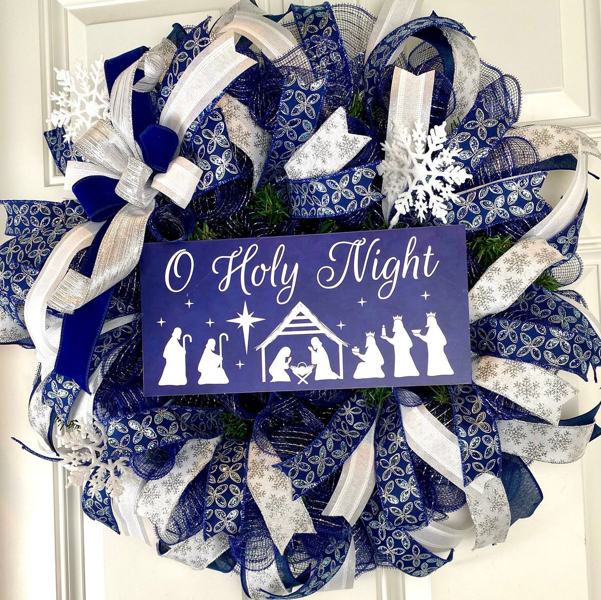 Christmas Wreath, Nativity, Manger Holy Night | Choose Pre-lit or Non-lit Option