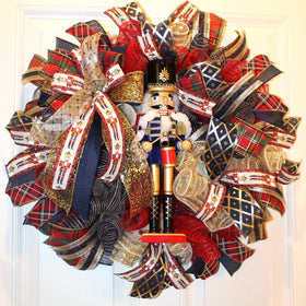 Nutcracker Wreath with options