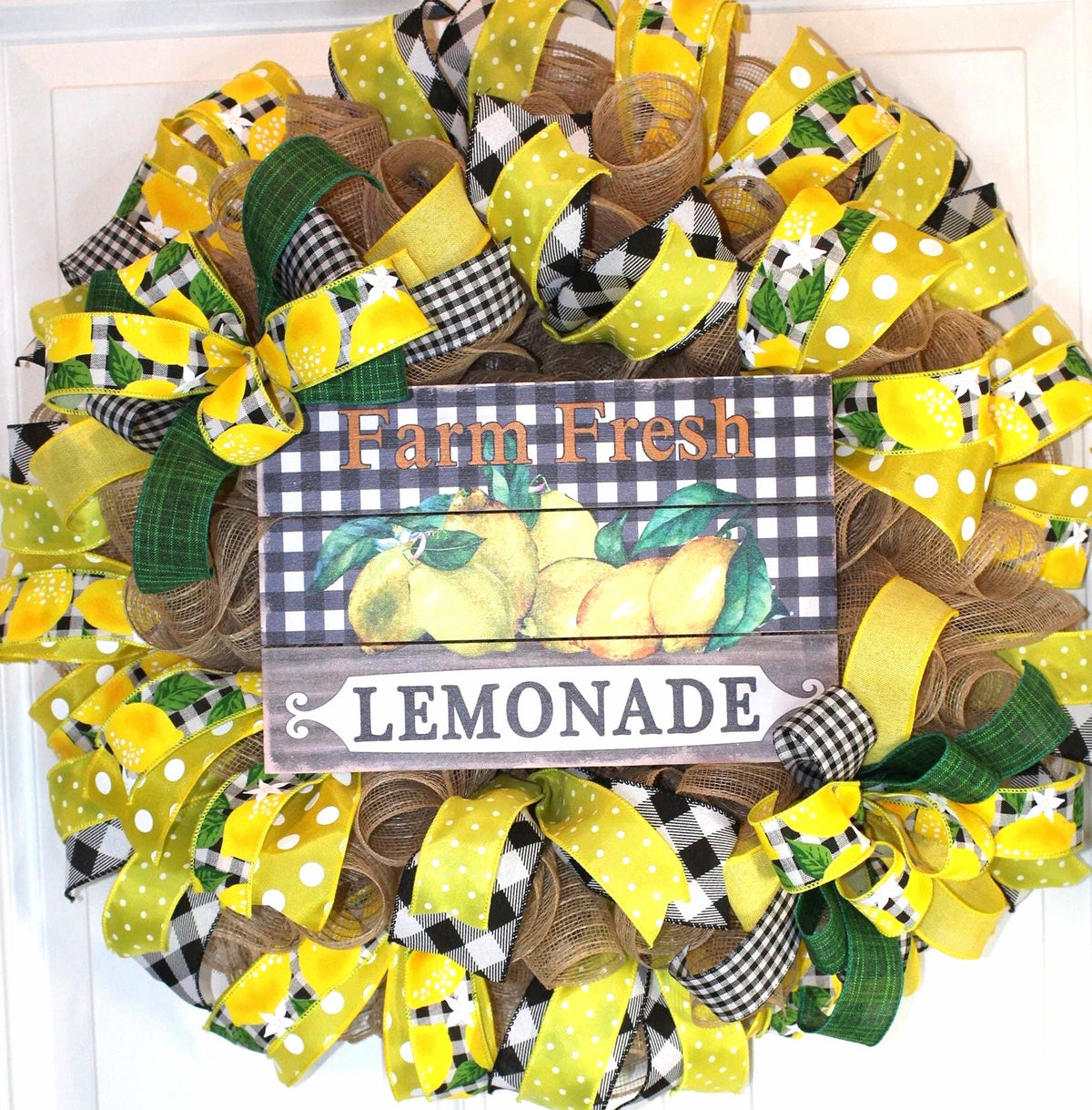 Lemon Wreath: Farmhouse Summer Lemonade Door Decor