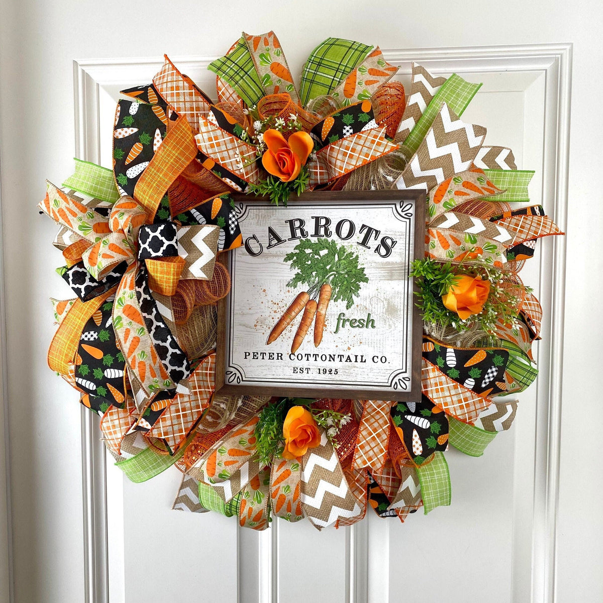 Carrot Spring Bunny Wreath, Easter Wreath, Spring Wreath for front door, Fresh Carrots, Rose Wreath, Deco Mesh Wreath. Front Door Wreath