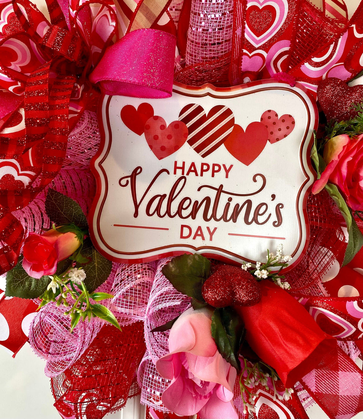 18" Valentine Wreath, Heart Wreath, Small Door Valentine Wreath, Double Doors