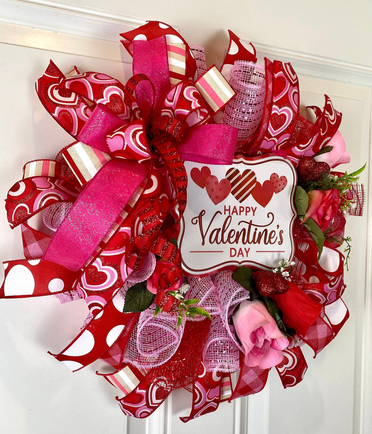 18" Valentine Wreath, Heart Wreath, Small Door Valentine Wreath, Double Doors