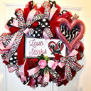 Love Stinks Valentine Wreath, Valentines Day Wreaths, Heart Wreath, Furry Valentine Heart