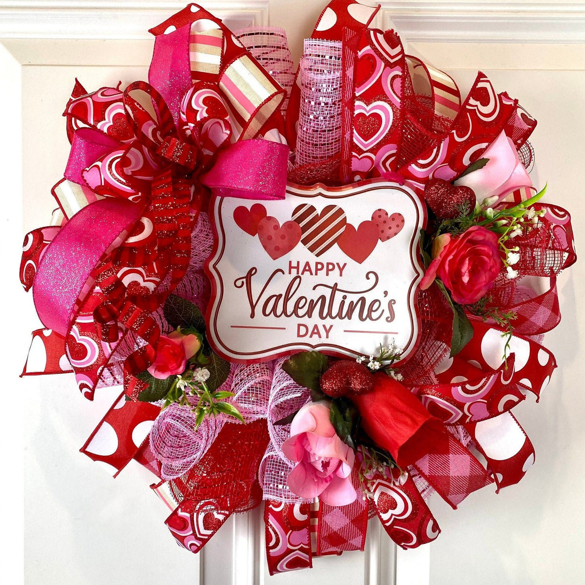 18" Valentine Wreath, Heart Wreath, Small Door Valentine Wreath, Double Doors
