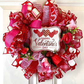 18" Valentine Wreath, Heart Wreath, Small Door Valentine Wreath, Double Doors