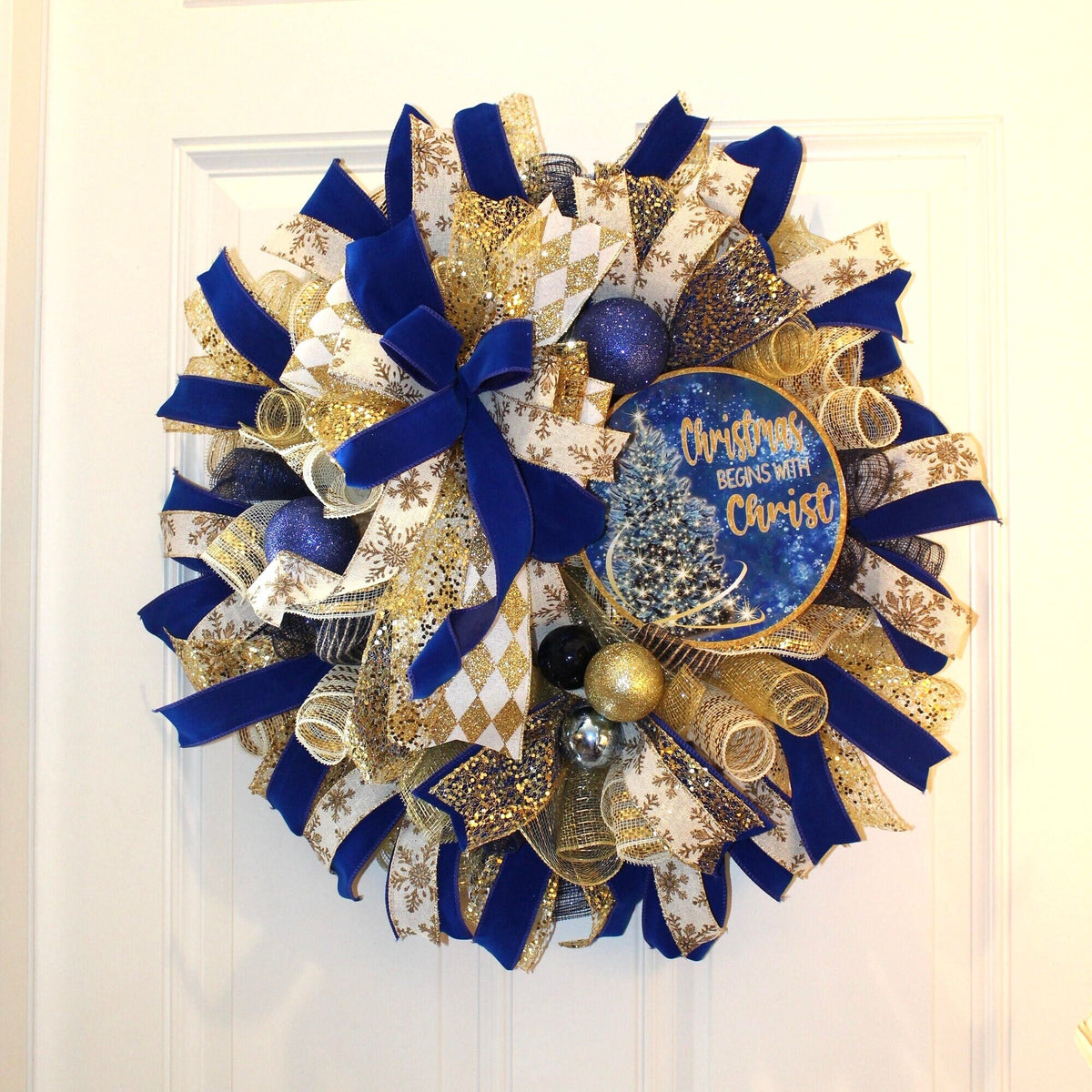 Elegant Blue and Gold Wreath Christmas Wreath