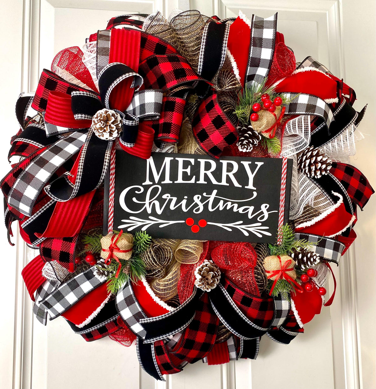 Buffalo Check Christmas Wreath: Cozy Winter Holiday Decor