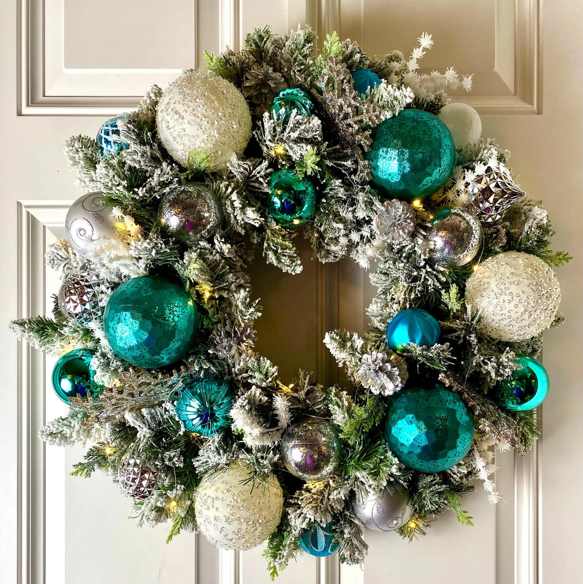 Lighted Blue Snowflake Christmas Ornament Wreath