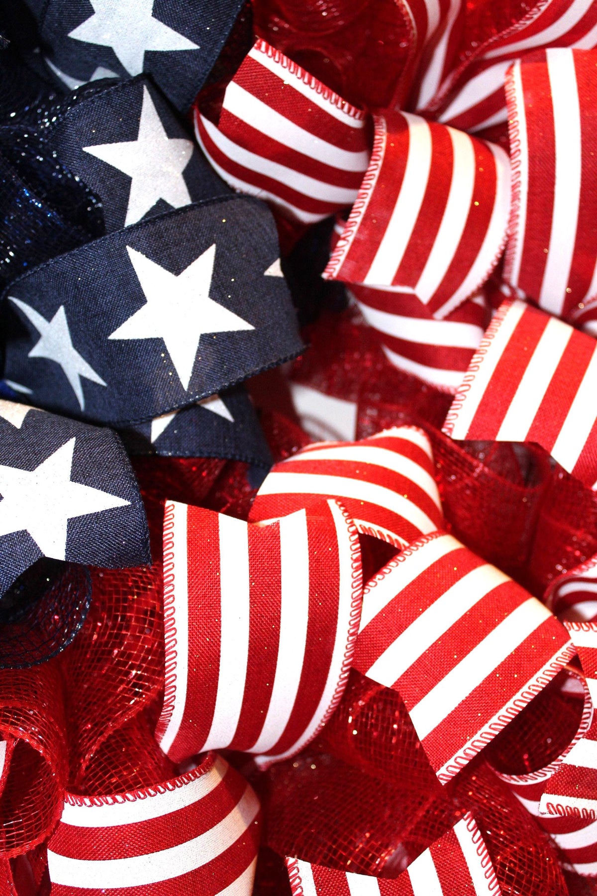 Shimmer Patriotic Wreath / American Flag