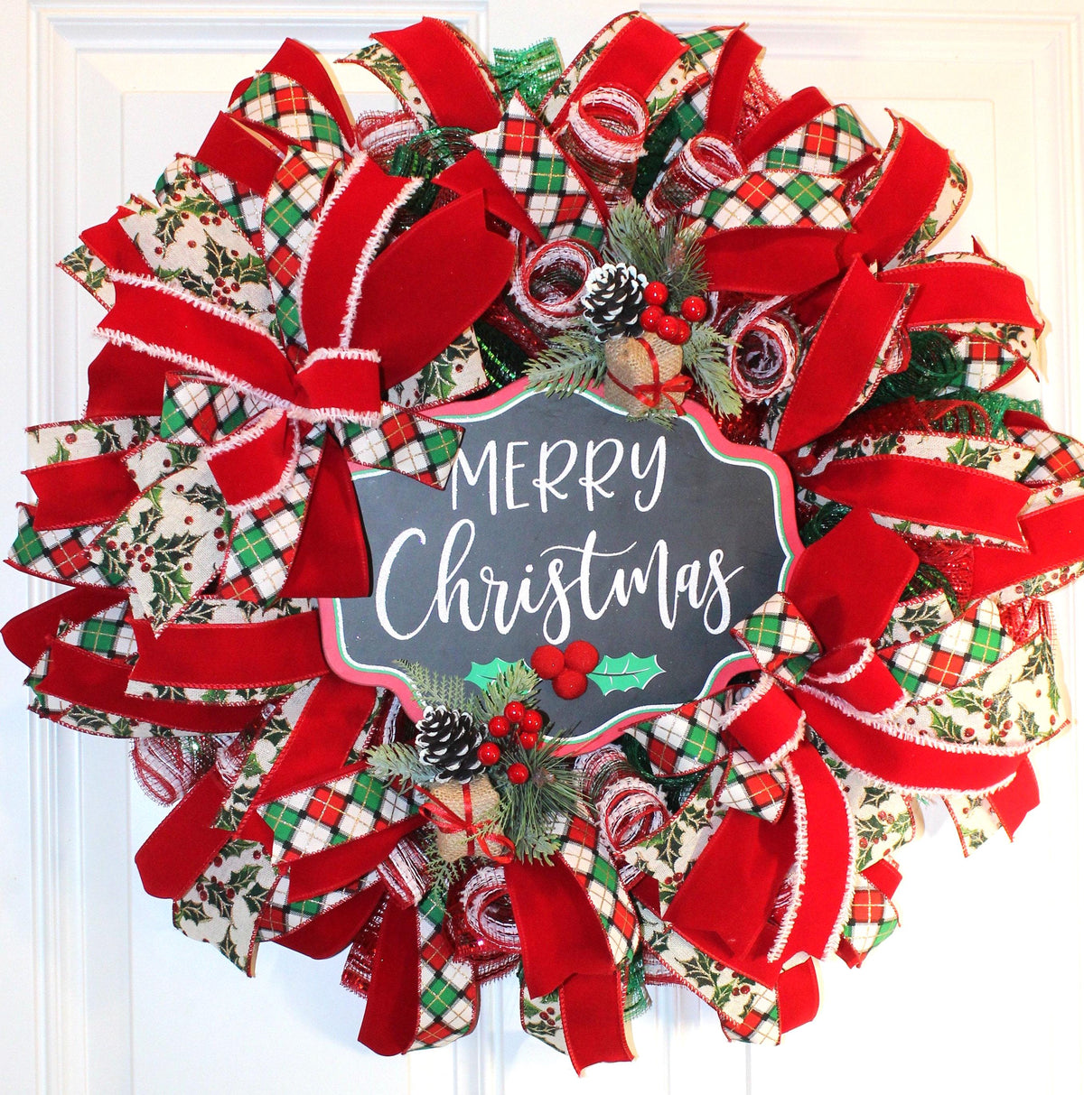 Christmas Wreath, Traditional holiday decor, Red Green Wreath, Holiday Porch Decor, Holly Berry Wreath