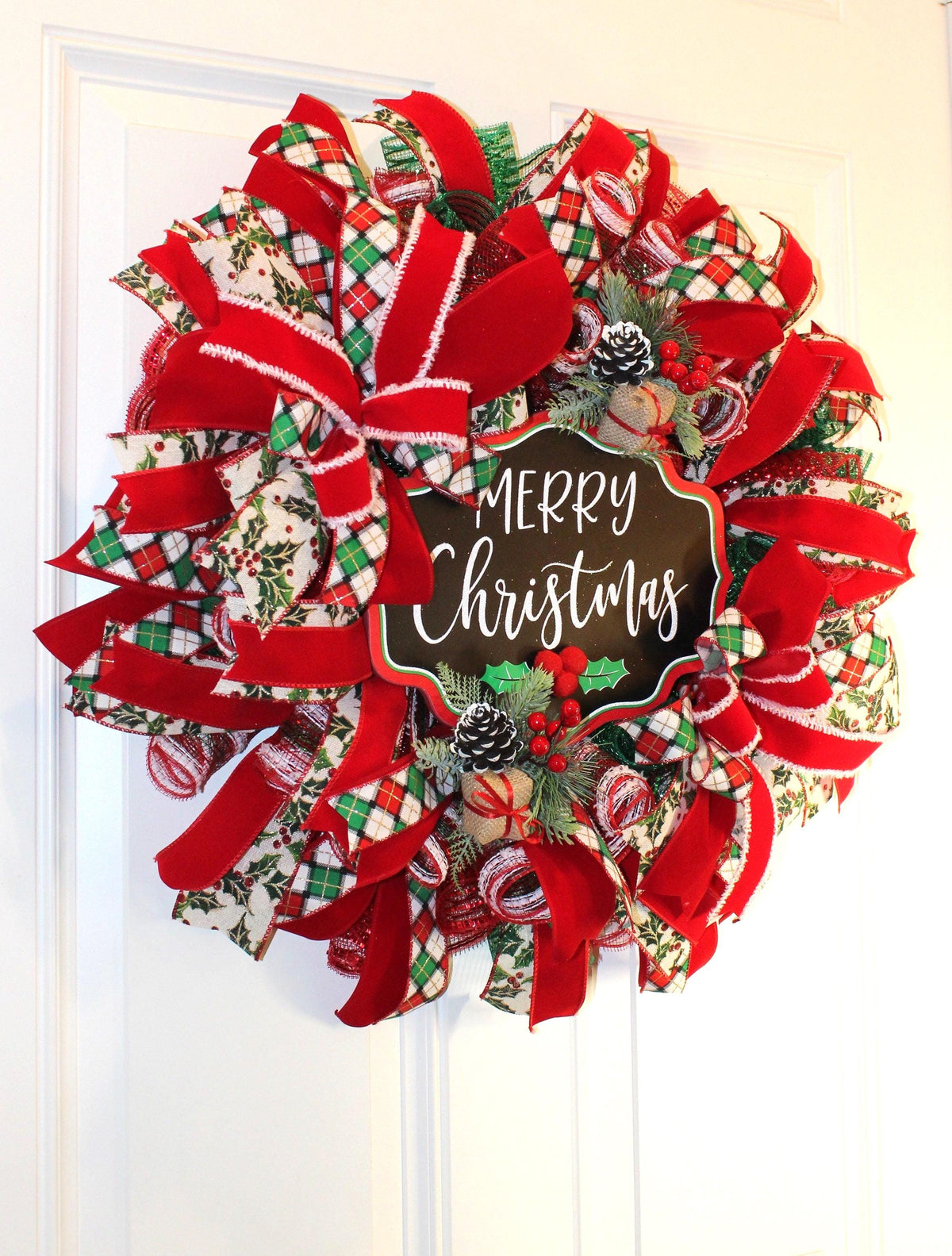 Christmas Wreath, Traditional holiday decor, Red Green Wreath, Holiday Porch Decor, Holly Berry Wreath