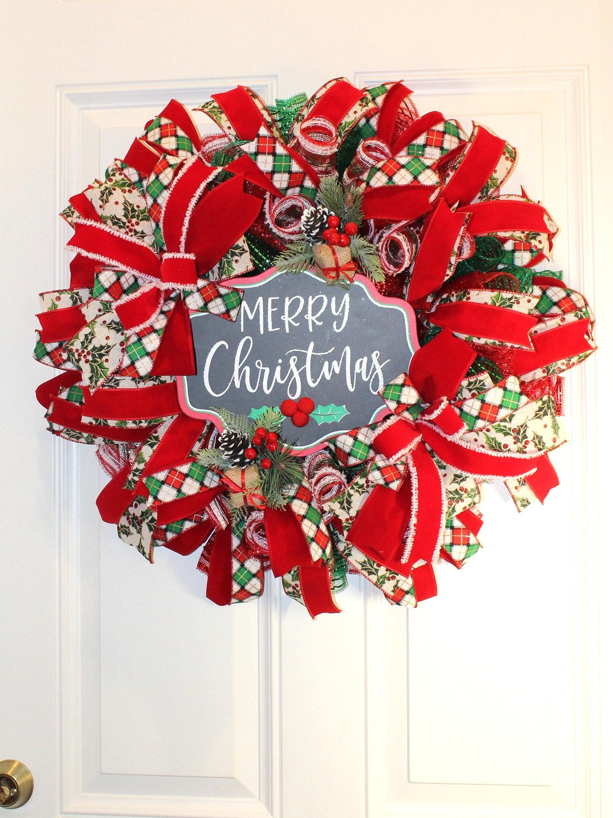 Christmas Wreath, Traditional holiday decor, Red Green Wreath, Holiday Porch Decor, Holly Berry Wreath