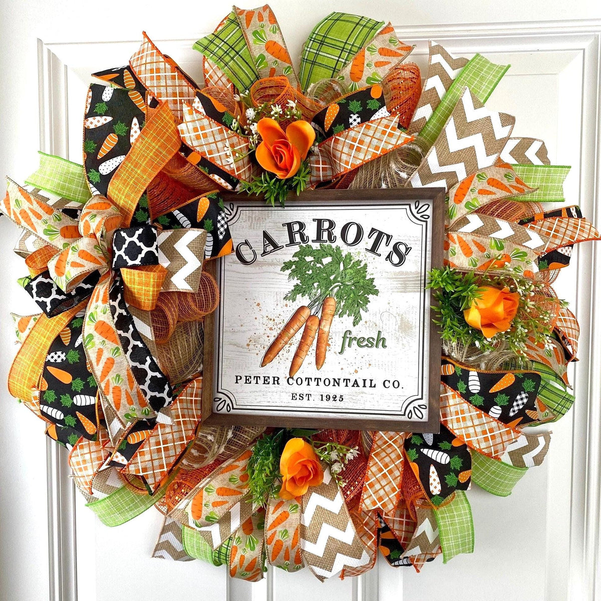 Carrot Spring Bunny Wreath, Easter Wreath, Spring Wreath for front door, Fresh Carrots, Rose Wreath, Deco Mesh Wreath. Front Door Wreath