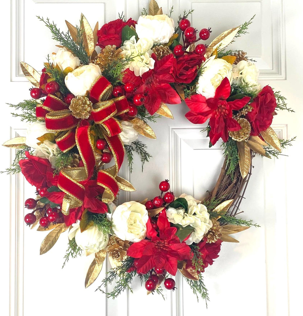 Elegant Poinsettia Christmas Wreath with Golden Leaves & Cedar Accents