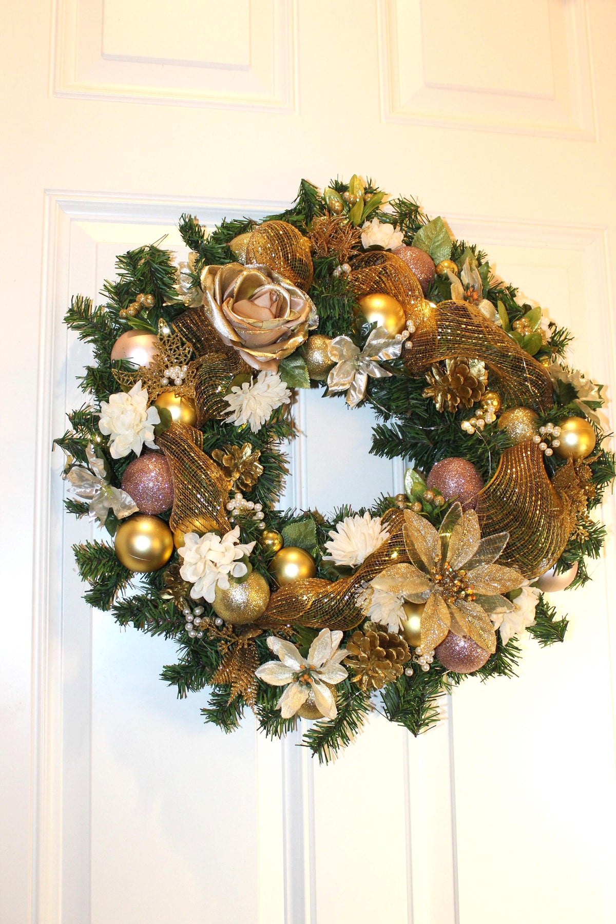 Rose Gold Christmas Wreath: Elegant Golden Holiday Decor